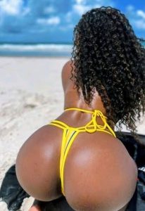 Mpondwe escort girls